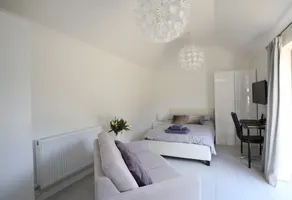 Private, Luxury, Garden Studio for 2 - Image 4