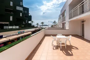 Neighbours Apartments - Image 2