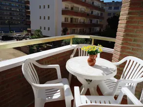 Apartamentos Antillas Fenals - Image 4