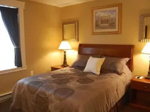 Beacon Hotel Oswego - Image 2