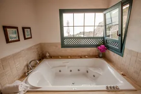 The Urban Villa Boutique Hotel - Image 3