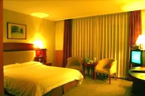 Green Hotel - Shenyang - Image 2