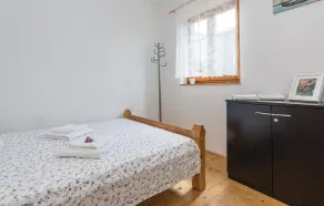 Amazing Home in Maslenica With 4 Bedrooms - Image 3