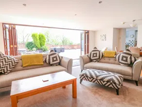 Netherfield Cottage - Image 2