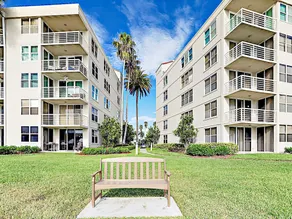 5801 Bahia Del Mar Cir Condo Unit 114 - 2 Br condo by RedAwning - Image 4