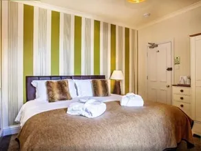 Esmae House - Image 3