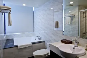 Royal Seasons Hotel  - Image 2