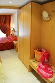 Petros Italos Bed & Breakfast - Image 4