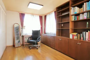 Okazaki House - Image 5