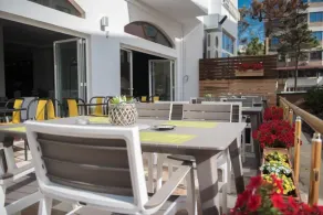 Inn Hotel - Image 5