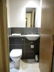 Britannia Study Hotel - Image 3