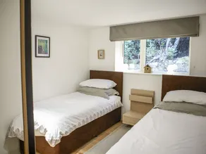 Boxwood Retreat - Image 2