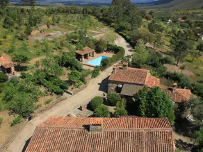 Rural Farmhouse in Valencia de Alcántara With Pool - Image 4