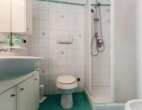 A Gem House - Image 2