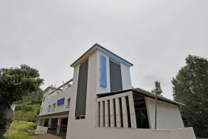 OYO 46168 Sky Hotels - Image 4