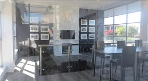 Super Awesome King West Furnished Suite - Image 2