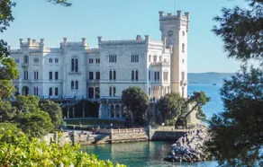 Beautiful Home in Muggia With 3 Bedrooms - Image 4