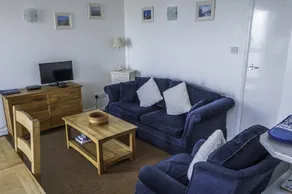 Shanklin Beach Napier Apartment - Image 5