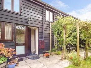 Ash Barn - Image 3