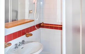 Nice Apartment in Vason With 1 Bedrooms - Image 4