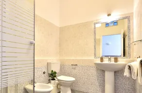 Romantica Rooms - Image 4