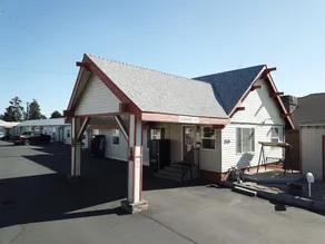 Bend Value Inn - Image 3