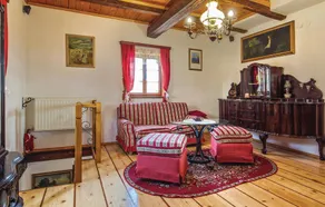 Amazing Home in Zagreb With 3 Bedrooms, Wifi and Outdoor Swimming Pool - Image 5