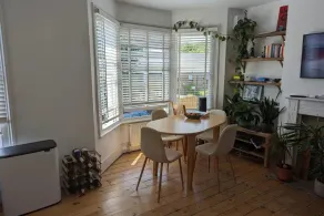 Stylish 2 Bedroom Apartment in Peckham - Image 4