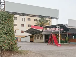 OYO 29114 Suraj Residency - Image 5