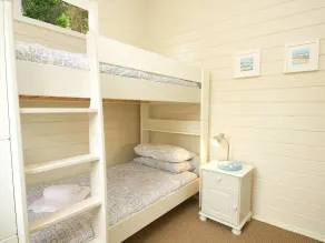 Sam's Cabin - Image 5