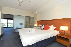 Sea Side 205 - Image 3