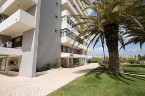 12 Torralta Apartment - Image 4