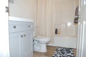 Downtown LA Comfortable Bedrooms - Image 5