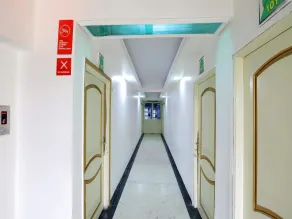 Hotel Ravi Kiran Executive by Oyo Rooms - Image 5