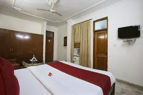 Hotel Regal 45 - Image 2