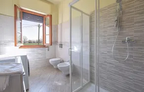 3 Bedroom Cozy Home In Piano Di Mommio - Image 2