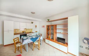 Stunning Apartment in la Maddalena With 1 Bedrooms - Image 5