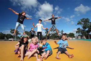 Holiday Haven Swan Lake - Image 5