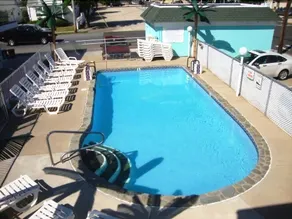 Blue Diamond Motel - Image 3