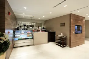 Towlan Hotel Suites - Image 5