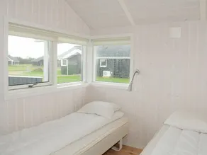 Quaint Holiday Home in Haderslev With Whirlpool - Image 4