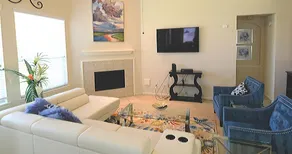 4Bdrm 2.5Bath 10Beds - Sugarland Fresno - Image 2