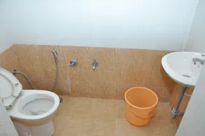 Hotel Orange Leaf - Image 4