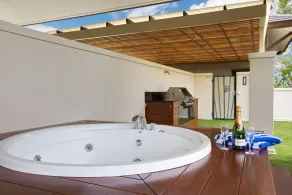 Private Penthouse 407 - Image 4