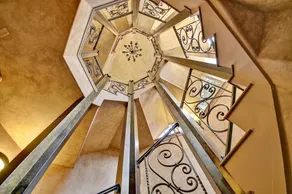 36 Rue Holiday Home by Blue Sun - Image 3