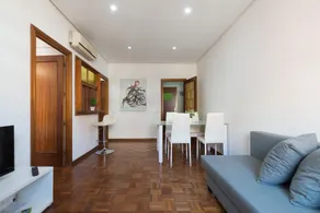 Apartamentos Arguelles - Image 2