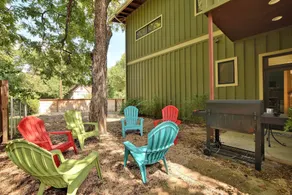 Bright and Modern Rental in Austin by RedAwning - Image 5