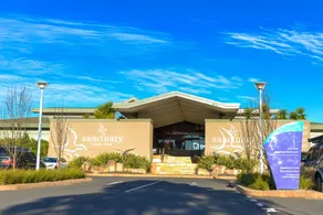 Waterfront Grand Villa for Big Group - Image 4