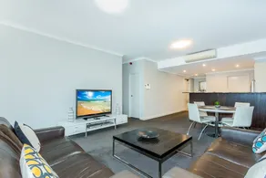 Beachfront on the Foreshore Rockingham - Image 5