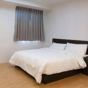 Taichung Fengjia Beige Home - Image 5